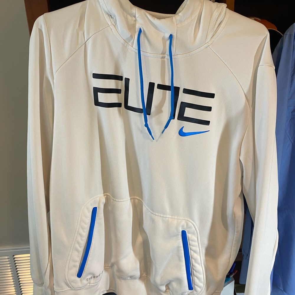 Nike elite hoodie